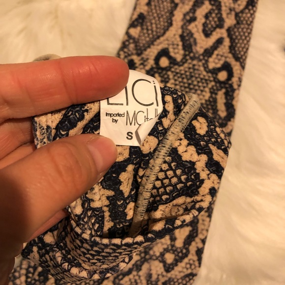 ❌SOLD❌ LiCI Fit Python Set - Picture 4 of 4